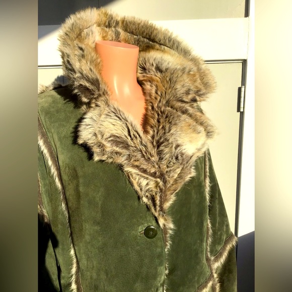 Randolph Duke Jackets & Blazers - NWOT~ Randolph Duke Green Leather Coat, with Lions 🦁 Design Faux Fur Reverse.